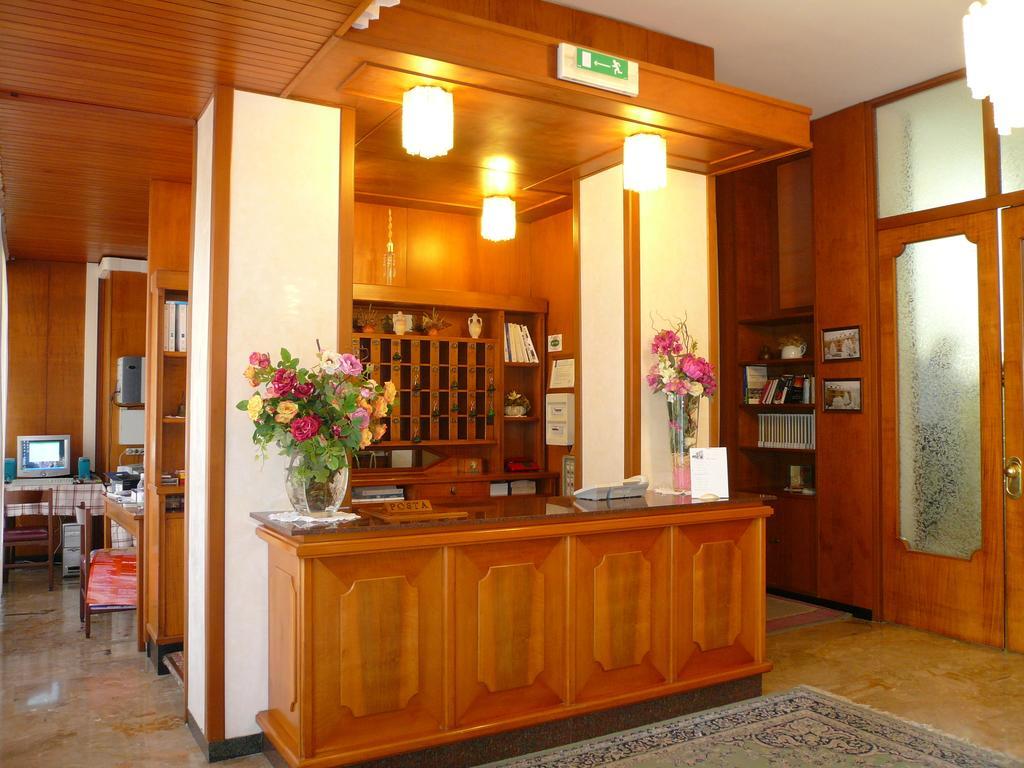 Albergo Ariston Tabiano Terme Exterior foto