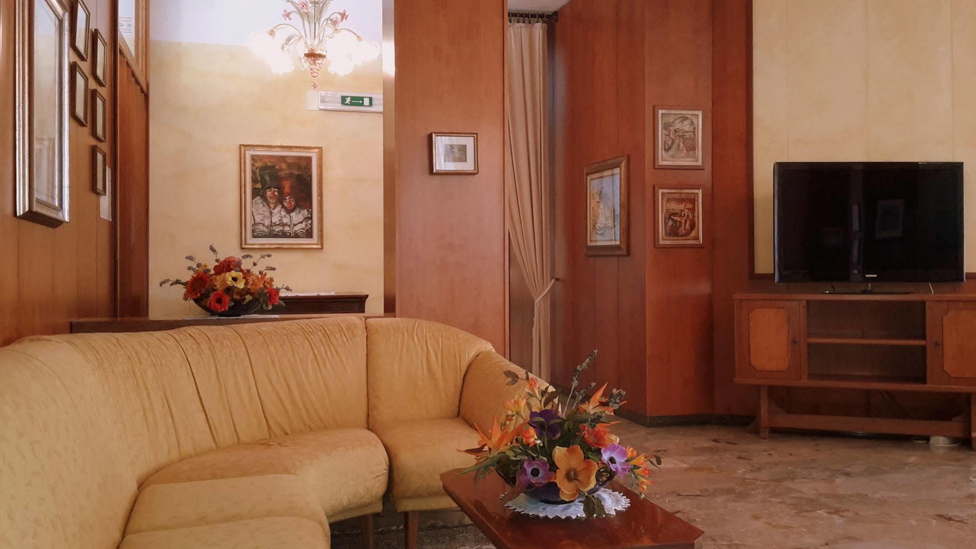 Albergo Ariston Tabiano Terme Exterior foto