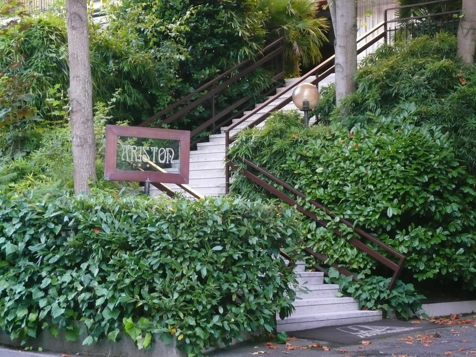 Albergo Ariston Tabiano Terme Exterior foto